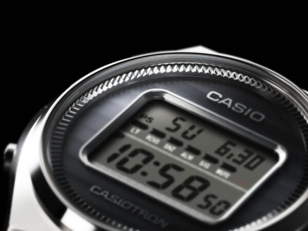 casio TRN 50 karóra