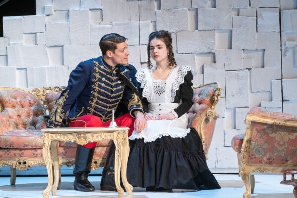 Vörösmarty Színház A kőszívű ember fiai előadás