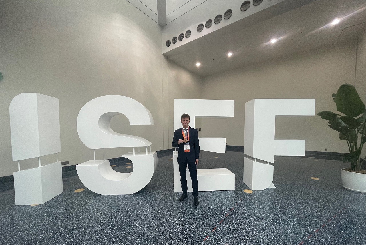 isef laskai szilveszter